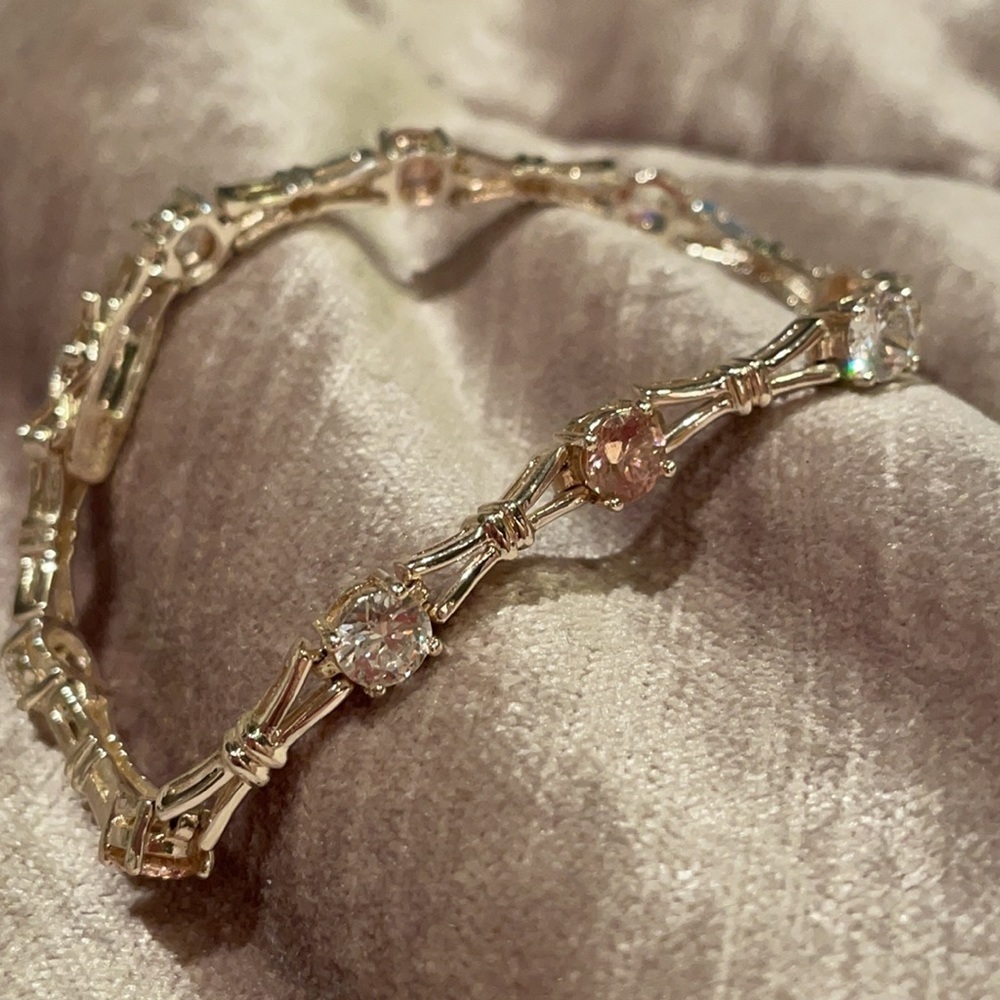 9 Karats Cz Diamond & Cz Pink Diamond Bracelet 7.25”
